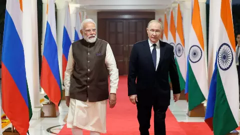 अगर अमेरिका रूस से ईंधन खरीद सकता है तो भारत क्यों नहीं... ट्रंप की ‘दोहरी नीति’ पर पुतिन का बड़ा हमला, यूक्रेन जंग पर क्या बोले?