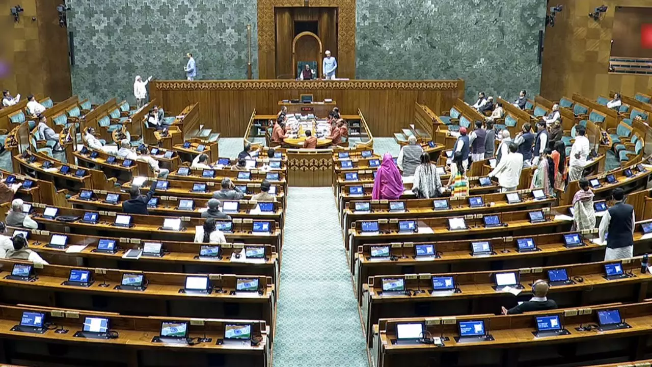 आफ्टर-आवर्स वर्क कॉल्स पर लगेगी लगाम! ‘राइट टू डिसकनेक्ट’ बिल में क्‍या है खास, क्‍या कर्मचारियों को मिलेगी आजादी?