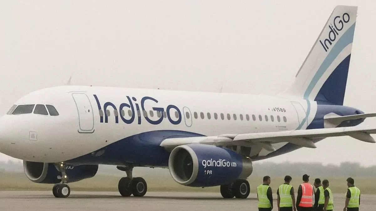 IndiGo ने आज 1500 से अधिक उड़ानों को किया बहाल, फिर भी कम नहीं हो रहीं यात्रियों की मुश्किलें- हैदराबाद में  115 फ्लाइट्स रद्द