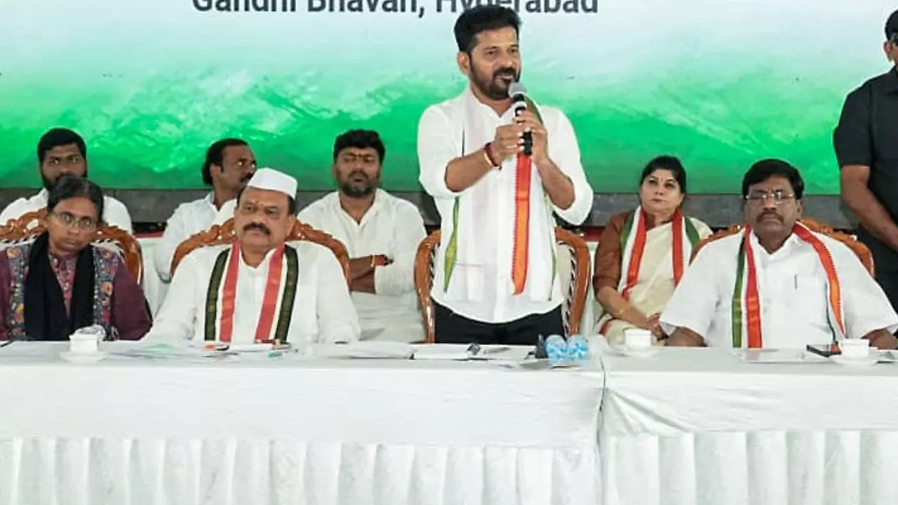 डोनाल्‍ड ट्रंप के नाम पर रोड का नाम रखने की तैयारी, बीजेपी बोली - जो भी ट्रेंड करता है, रेवंत रेड्डी उस पर ही...