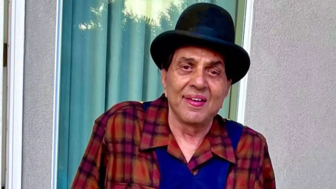 पापा हमारे साथ हैं....ईशा देओल, सनी देओल और अभय देओल हुए Dharmendra के 90वें बर्थडे पर इमोशनल