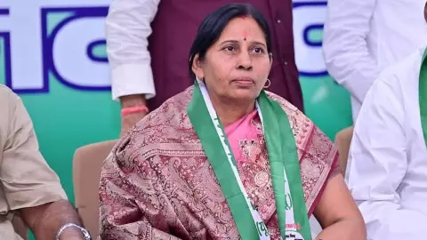 सीवान में खौफ! पहले जेडीयू विधायक और अब सांसद विजयलक्ष्मी देवी को आया 10 लाख की फिरौती का कॉल सीवान में खौफ! पहले जेडीयू विधायक और अब सांसद विजयलक्ष्मी देवी को आया 10 लाख की फिरौती का कॉल