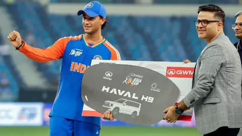 अभिषेक शर्मा बने पाकिस्तान के Most Searched Athlete, टॉप-5 में अकेले गैर-पाकिस्तानी; भारत में किसे सबसे ज्यादा किया गया सर्च?