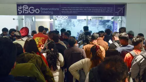 IndiGo संकट को लेकर दिल्ली हाई कोर्ट ने सरकार को लगाई फटकार, पूछा- सहायता के लिए क्या कदम उठाए? जानें 10 बड़ी बातें