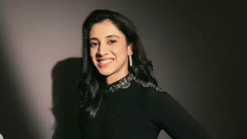 मां के कहने पर खाती हैं मिठाई, Smriti Mandhana को नहीं होती शुगर क्रेविंग, एक्सपर्ट से जानें इसके पीछा छुपा साइंस मां के कहने पर खाती हैं मिठाई, Smriti Mandhana को नहीं होती शुगर क्रेविंग, एक्सपर्ट से जानें इसके पीछा छुपा साइंस