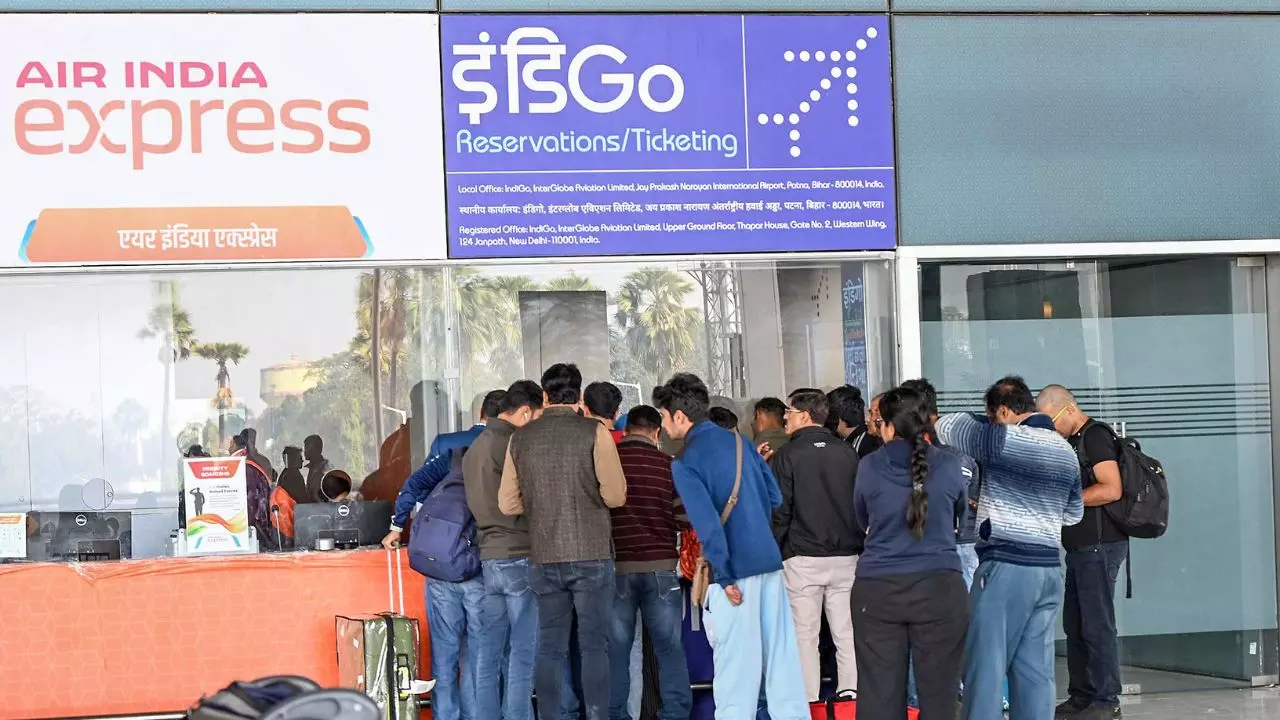 IndiGo का बड़ा ऐलान, 10 हजार रुपये के यात्रा वाउचर देने की घोषणा; जानें किन-किन यात्रियों को मिलेगा लाभ