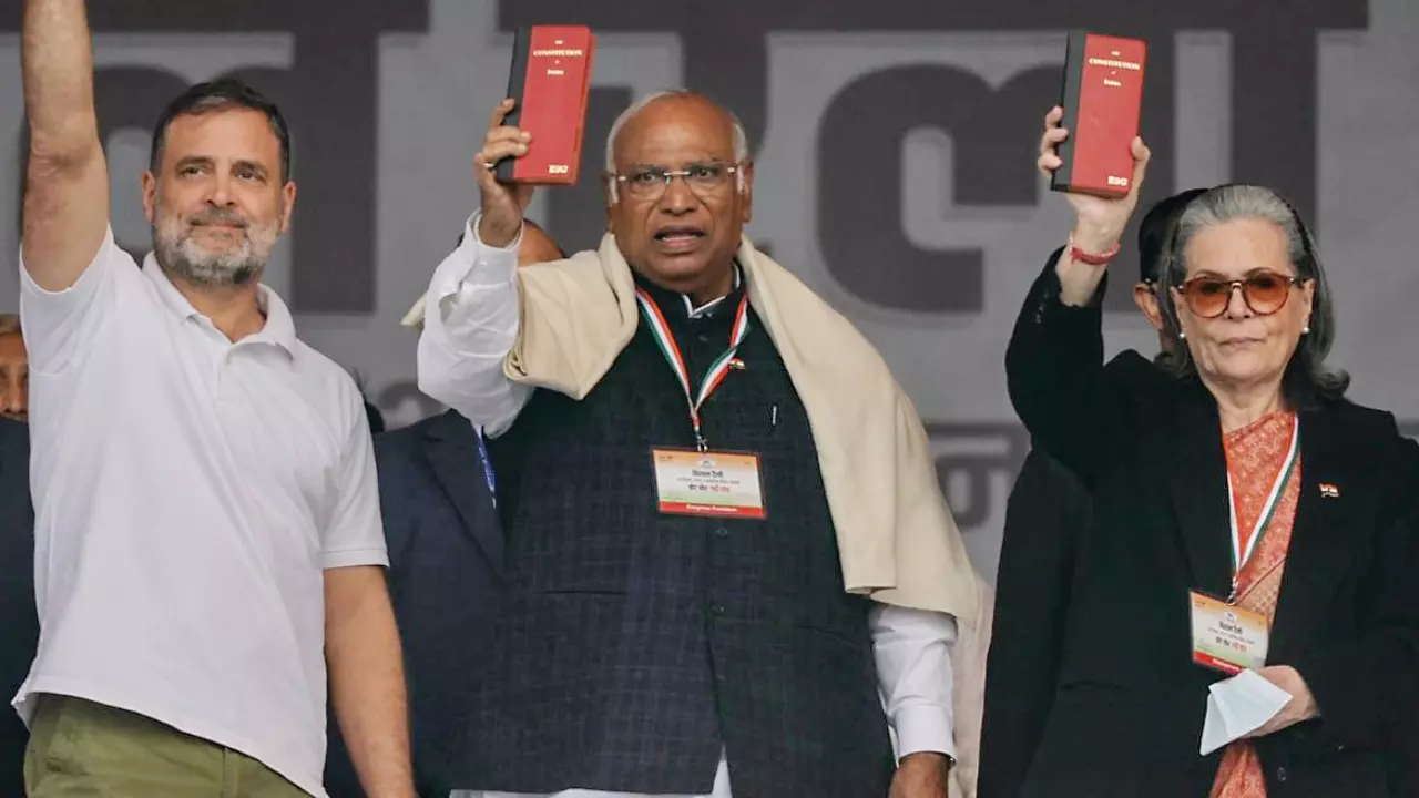 ‘सच के दम पर मोदी-RSS की हटाएंगे सरकार’, राहुल गांधी का वोट चोर गद्दी छोड़ रैली में केंद्र पर पलटवार, EC को नसीहत