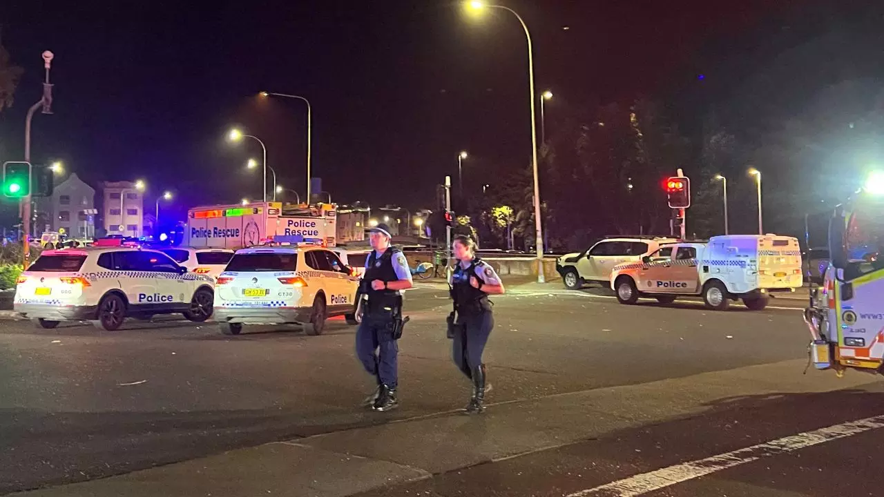 Bondi Beach Attack में बड़ा खुलासा, आतंकी पिता-पुत्र भारतीय पासपोर्ट पर गए थे फिलीपींस; ISIS कनेक्शन ने खोली साजिश की परतें
