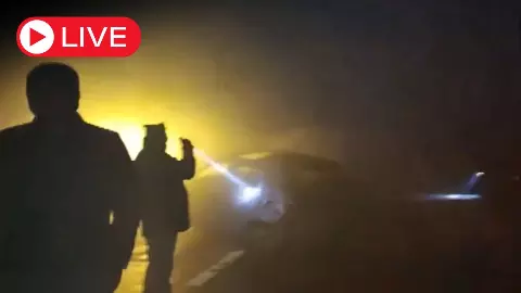 Aaj ki Taaza Khabar Live News Update: मथुरा में यमुना एक्सप्रेस-वे पर घने कोहरे में कई वाहन टकराए, 6 बसों और 2 कारों में लगी आग Aaj ki Taaza Khabar Live News Update: मथुरा में यमुना एक्सप्रेस-वे पर घने कोहरे में कई वाहन टकराए, 6 बसों और 2 कारों में लगी आग