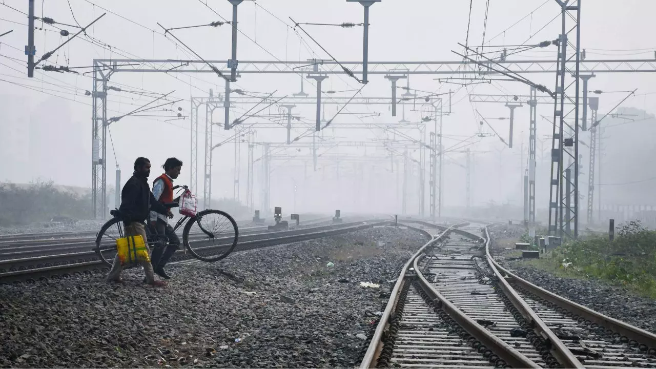 Ajmer News: रेलवे ट्रैक पर 1  क्विंटल का पत्थर,  कानपुर के बाद अजमेर में बड़े रेल हादसे की साजिश