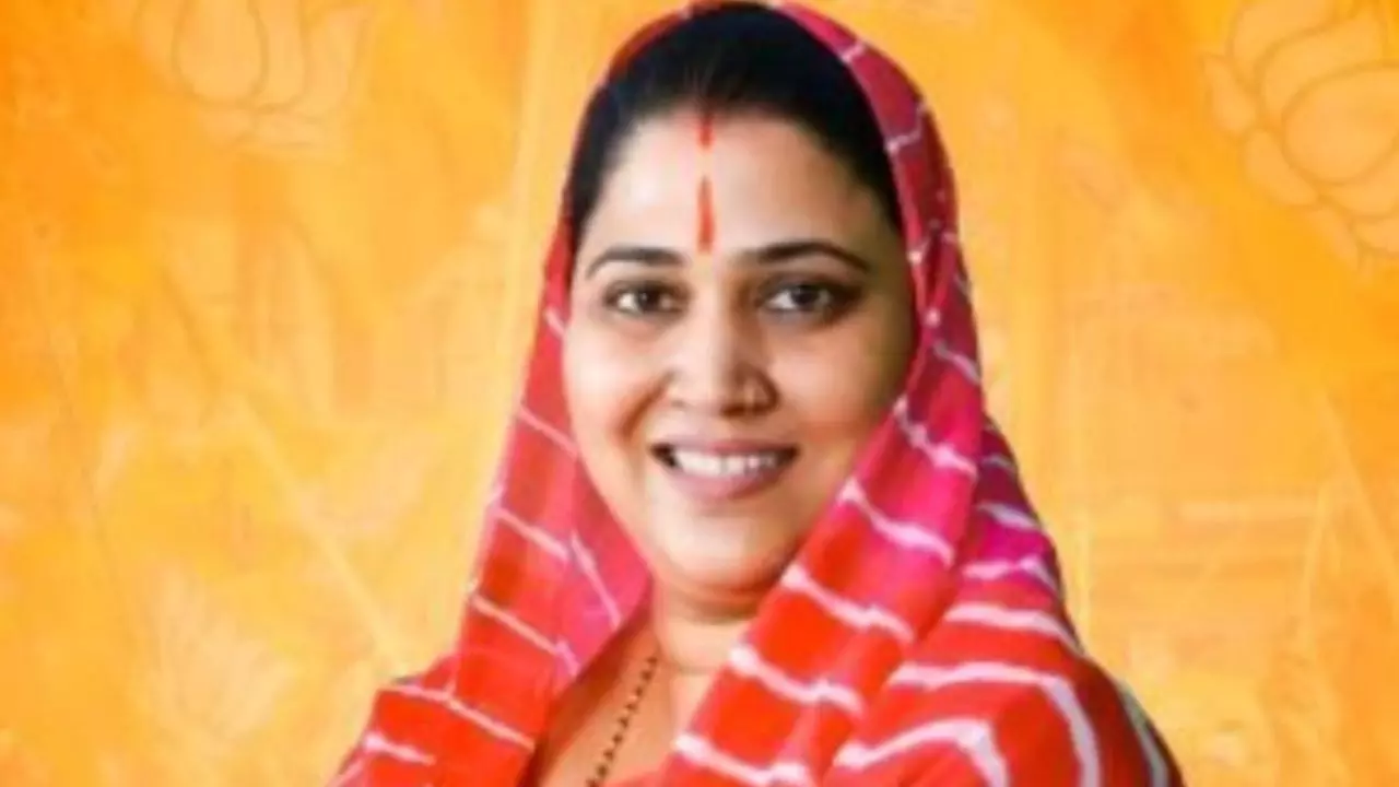 कौन हैं निर्दलीय विधायक ऋतु बनावत? रिश्वत मांगने से जुड़े स्टिंग ऑपरेशन में फंसीं, CBI जांच की कर दी मांग