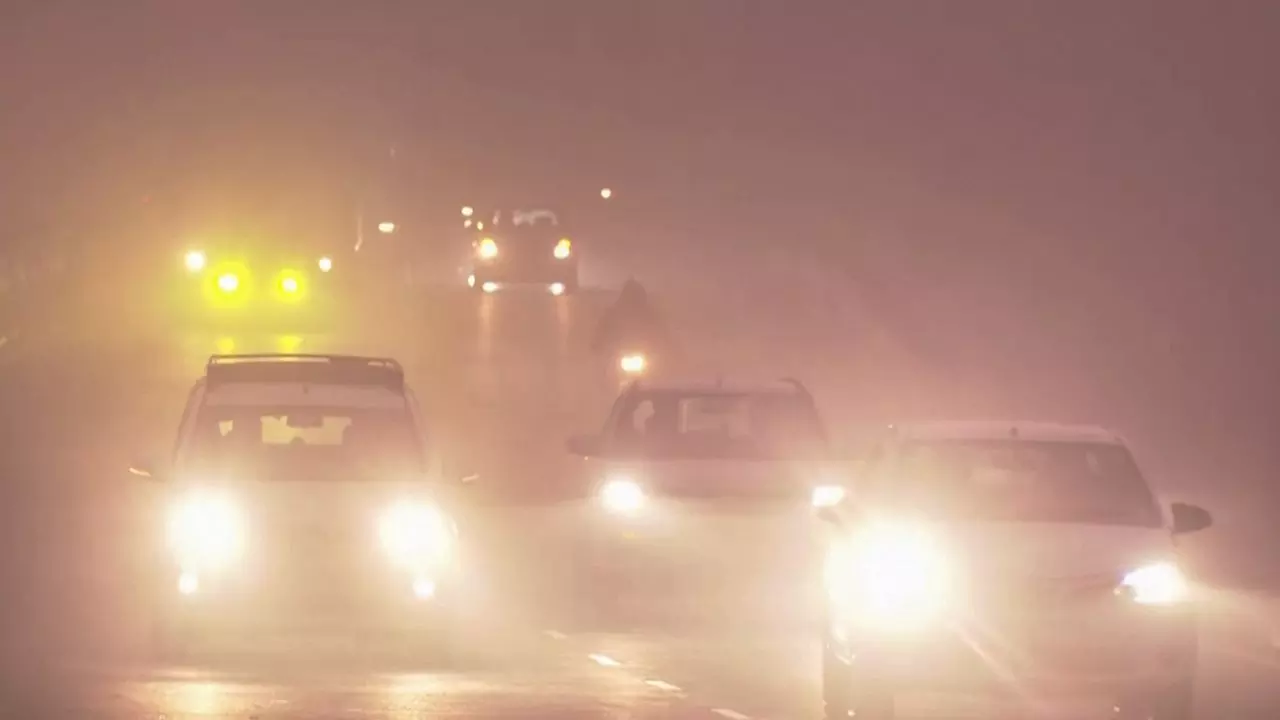 दिल्ली-एनसीआर में धुंध ने बढ़ाई परेशानी, प्रदूषण से लोग बेहाल; पंजाब और हरियाणा में कैसा रहेगा आज का मौसम?