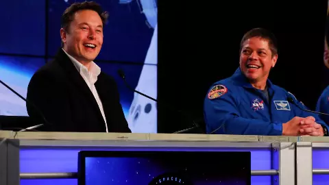 आने वाले समय में गरीबी नहीं होगी, सभी को.., एलन मस्क की भविष्यवाणी, कहा- पैसे बचाने की जरूरत नहीं.. आने वाले समय में गरीबी नहीं होगी, सभी को.., एलन मस्क की भविष्यवाणी, कहा- पैसे बचाने की जरूरत नहीं..