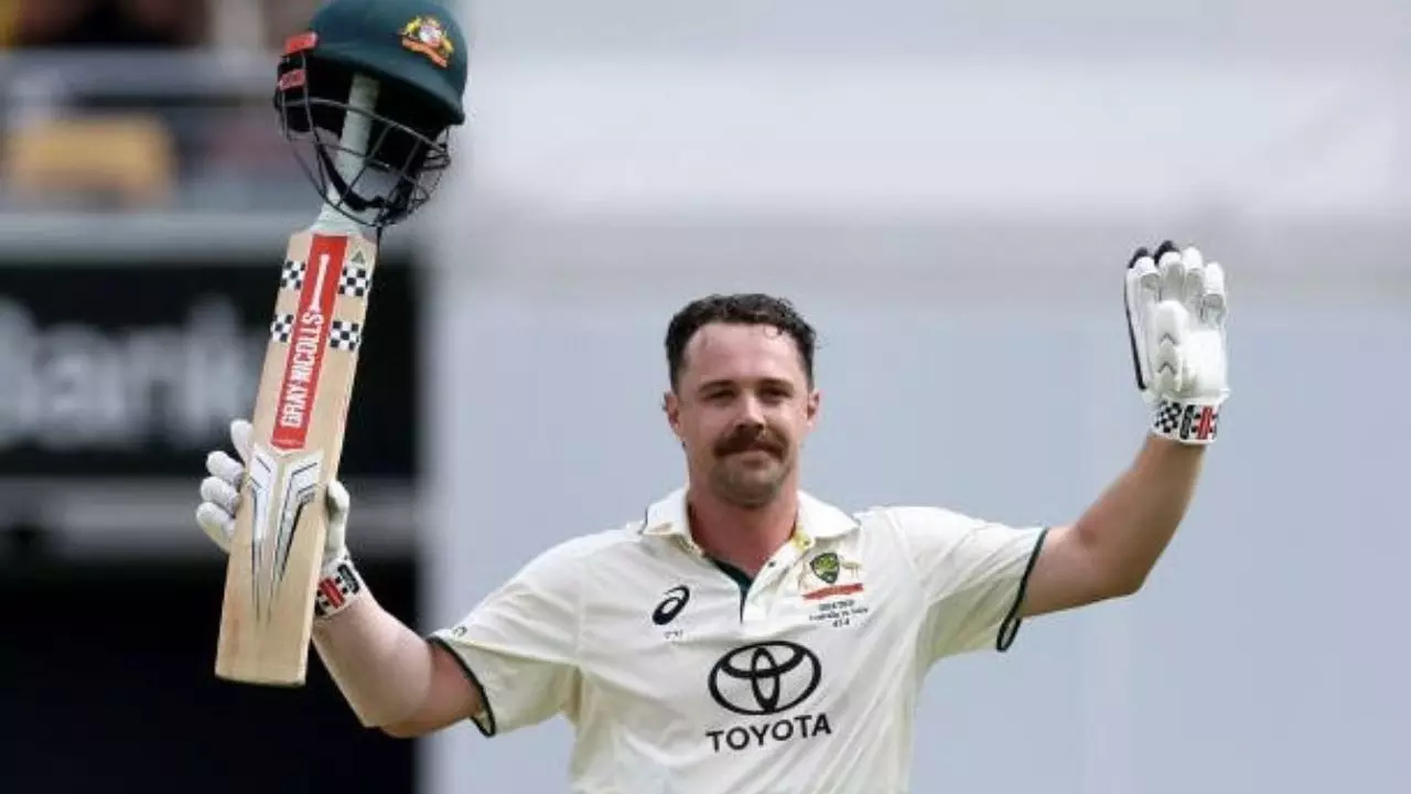 AUS vs ENG: ट्रैविस हेड ने शतक जड़ रचा इतिहास, इंग्लैंड पर मंडराया हार का खतरा; कंगारू टीम के पास 356 रन की बढ़त