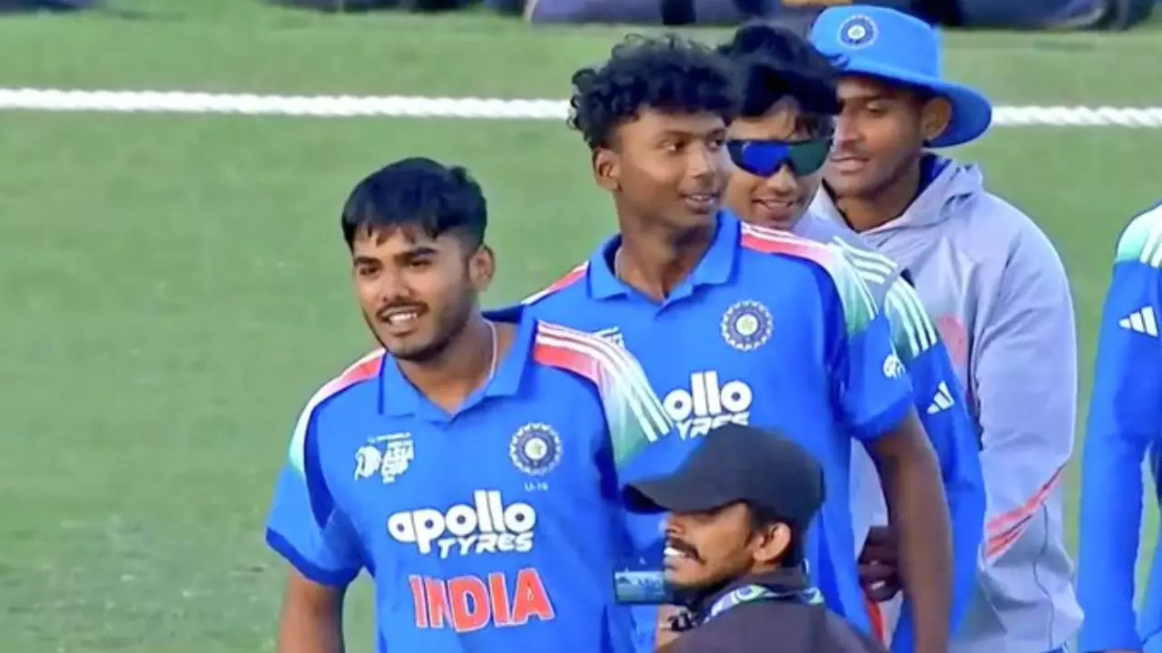 U19 Asia Cup 2025: टीम इंडिया ने श्रीलंका को हराकर फाइनल में बनाई जगह, सेमीफाइनल में वैभव सूर्यवंशी का नहीं चला बल्ला