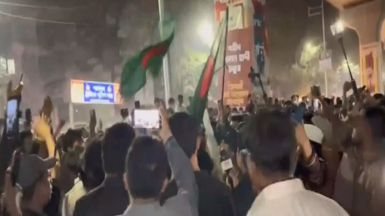 बांग्लादेश के राष्ट्रीय कवि काज़ी नज़रुल इस्लाम के बगल में दफ़्न होगा शरीफ उस्मान हादी, संसद भवन में होगा नमाज-ए-जनाजा