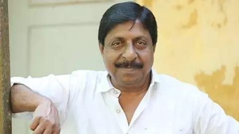 मलयालम सिनेमा के दिग्गज Sreenivasan का 69 साल की उम्र में निधन, जानें एक्टर और डायरेक्टर के बारे में मलयालम सिनेमा के दिग्गज Sreenivasan का 69 साल की उम्र में निधन, जानें एक्टर और डायरेक्टर के बारे में