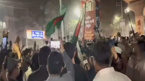 बांग्लादेश के राष्ट्रीय कवि काज़ी नज़रुल इस्लाम के बगल में दफ़्न होगा शरीफ उस्मान हादी, संसद भवन में होगा नमाज-ए-जनाजा