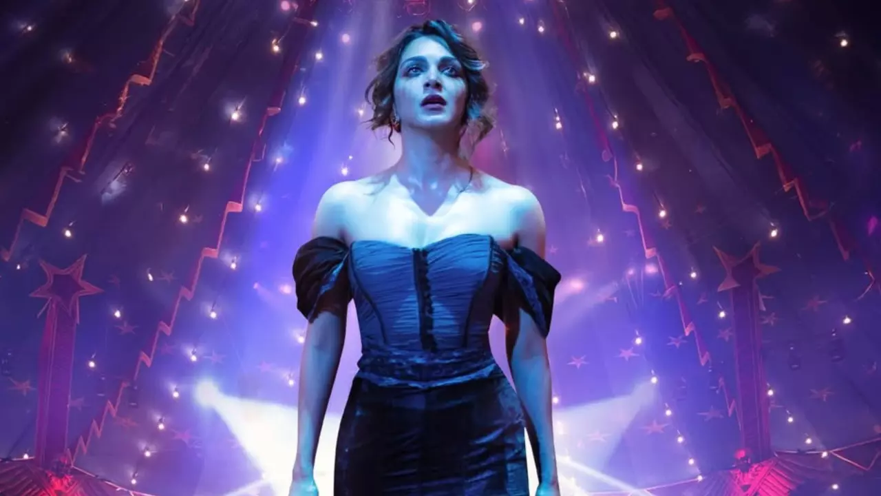 Toxic से सामने आया Kiara Advani का फर्स्ट लुक, कब सिनेमाघरों में आएगी फिल्म?