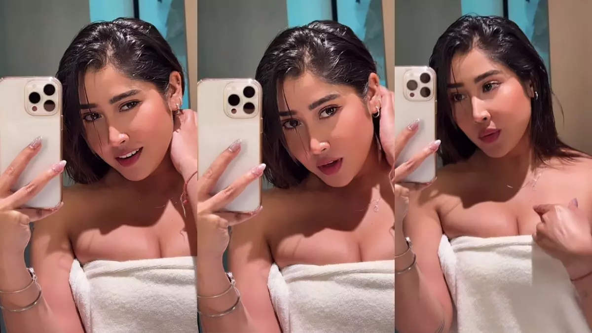 अपना बना ले पिया .... Bathroom में गाना गाते Sofia Ansari के Hot Video ने हैंग किया इंटरनेट, फैंस बोले- Flower nahi Fire