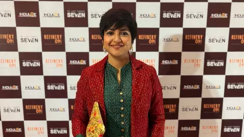 कुछ सेकुलर गाओ...  अचानक मंच पर चढ़ा शख्स और सिंगर Lagnajita Chakraborty संग की बदसलूकी, भाजपा ने किया विरोध