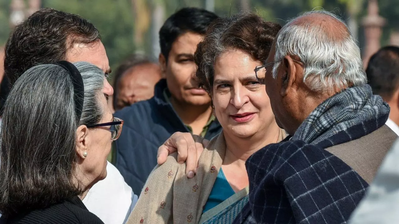 कांग्रेस में फिर ‘प्रियंका बनाम राहुल’ की आहट? चुनावी हार के बाद उठ रही अंदरूनी आवाज़ों ने बढ़ाई हाईकमान की बेचैनी