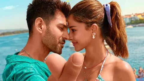 Tu meri main Tera main Tera tu meri X Review: कहानी घिसी-पिटी, डायलॉग्स बेतुके, फैंस को कितनी पसंद आई रोमकॉम Tu meri main Tera main Tera tu meri X Review: कहानी घिसी-पिटी, डायलॉग्स बेतुके, फैंस को कितनी पसंद आई रोमकॉम