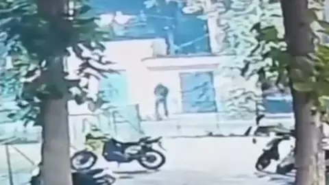 AMU टीचर की मौत के बाद भी हमलावार सिर पर दागते रहे गोलियां... सामने आया दानिश हत्याकांड का CCTV फुटेज