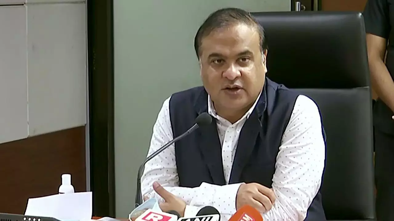 20 साल बाद बांग्लादेश जैसी होगी असम की स्थिति... प्रवासी मुसलमानों की देशभक्ति पर सवाल उठाने लगे सीएम हिमंता