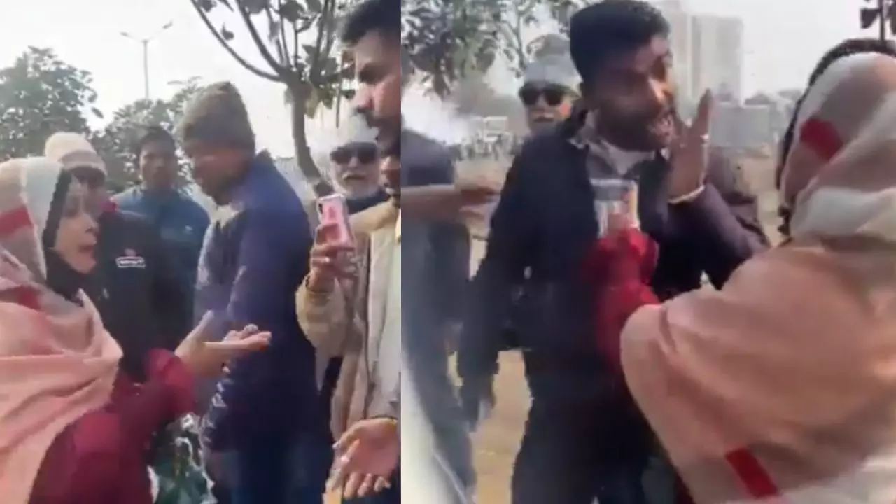 तुम सब आतंकवादी हो...मोदी को लेकर बीच रास्ते में मुस्लिम महिला को घेरा, युवकों ने जबरन उतरवाया मास्क फिर दी गालियां | VideoViral