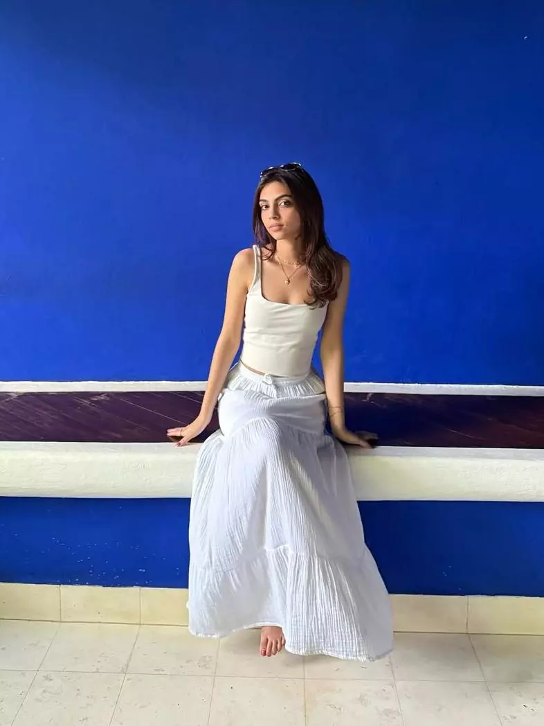 बला की खूबसूरत हैं प्रियंका गांधी की बहू Aviva Baig! देखें खास तस्वीरें