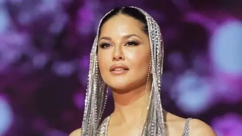 ब्रजभूमि में Sunny Leone के नाम पर भड़के साधु संत, अश्लील फिल्म को लेकर कही ये बात; New Year का कार्यक्रम रद्द