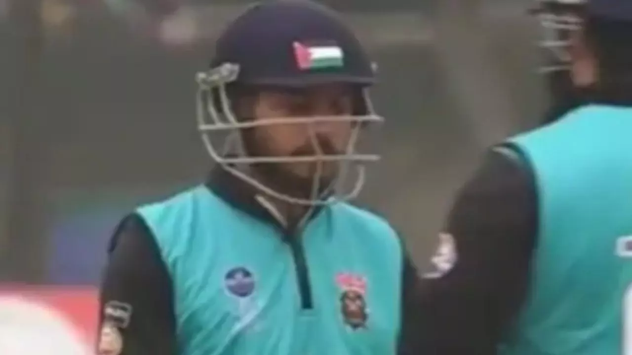 क्रिकेटर फुरकान भट्ट पर क्यों लगा बैन? जम्मू-कश्मीर पुलिस ने पूछताछ के लिए किया तलब, JCL के दौरान हुआ बड़ा विवाद