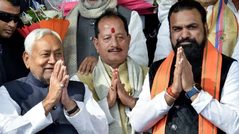 डिप्टी सीएम के पास रिवॉल्वर, करीबी के बैंक अकाउंट में करोड़ों, दो को छोड़कर सभी हैं करोड़पति; जानें नीतीश कुमार के मंत्री कितने अमीर