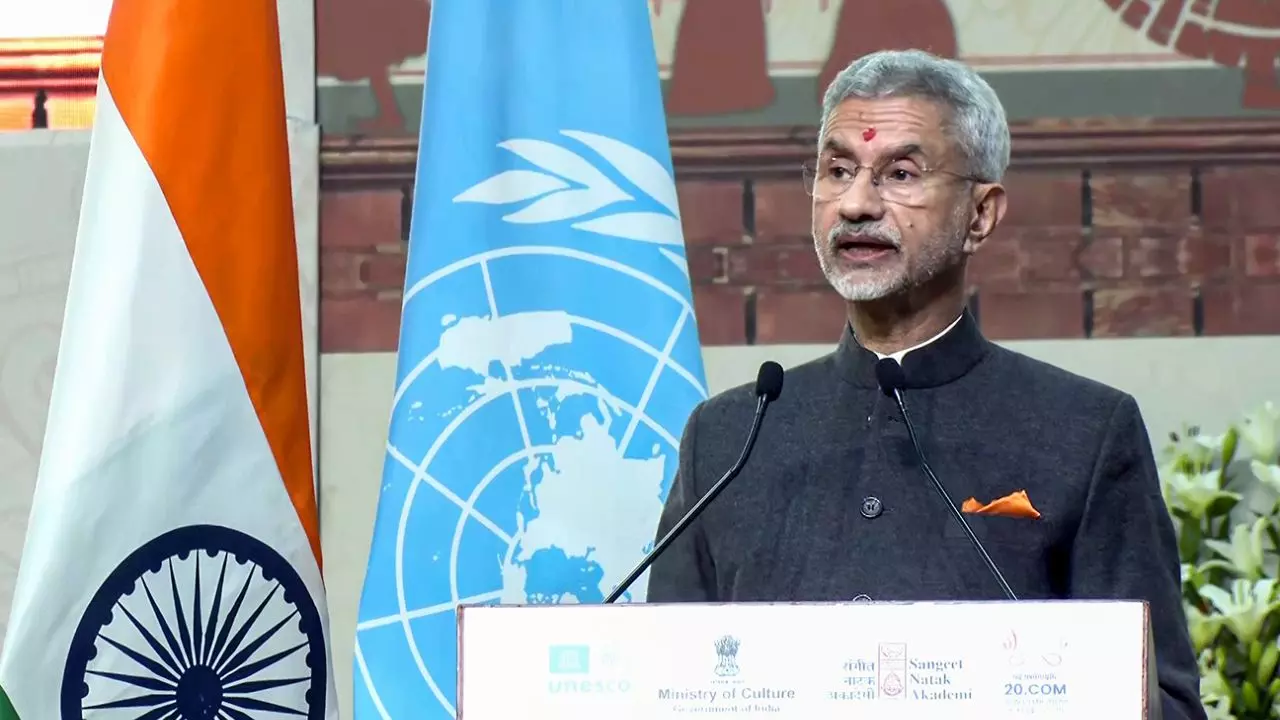 आतंक फैलाओगे और पानी भी मांगोगे, यह नहीं चलेगा, विदेश मंत्री एस जयशंकर की पाकिस्तान को चेतावनी; पड़ोसी देश को लगेगी मिर्ची!