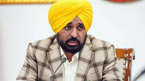 सवाल पूछना हो गया गुनाह! जापान दौरे पर थे सीएम मान तो किसने की हेलीकॉप्टर की सवारी? 10 लोगों के खिलाफ केस