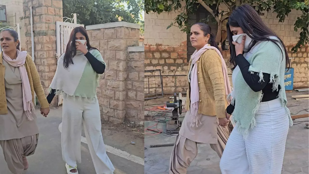 युवती ने वकील के साथ संबंध बनाकर मांगे 40 लाख, रेप का केस और अश्लील वीडियो Viral करने की धमकी; दो लोग गिरफ्तार