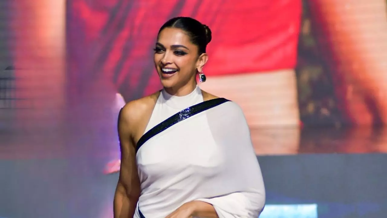 क्या है Deepika Padukone का नया प्रोजेक्ट The Onset Programme? यंग आर्टिस्ट के टैलेंट को देंगी मंच