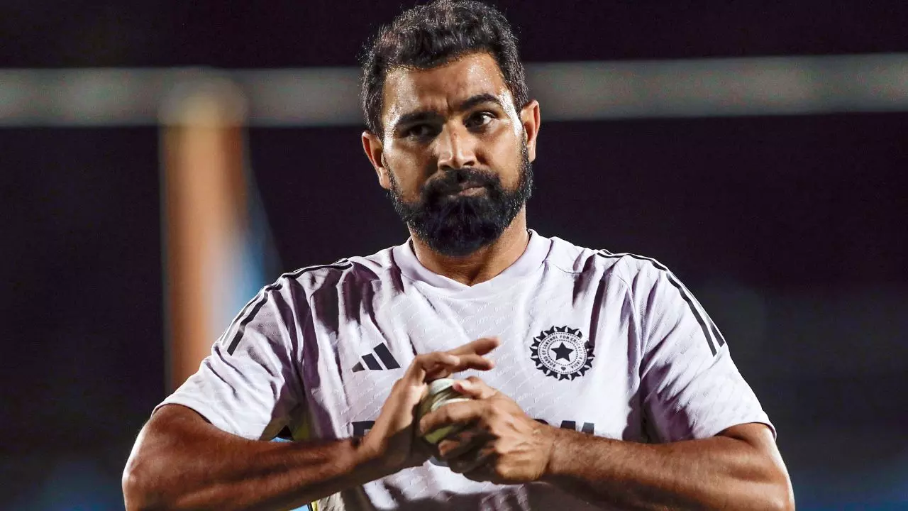 क्यों चुनाव आयोग ने मोहम्मद शमी को किया तलब? 9 से 11 जनवरी के बीच होगी सुनवाई, जानें पूरा मामला