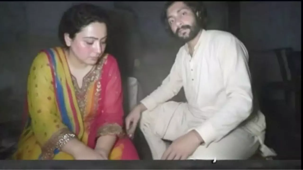 मैरी के साथ Viral Video में लड़की कौन? 7 मिनट 11 सेकेंड के Umair Viral Video में कपल की पूरी कहानी