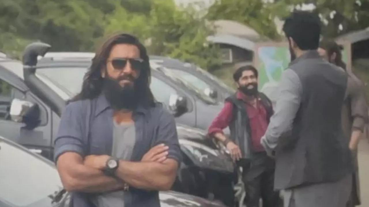 Dhurandhar box office collection Day 34: धुरंधर बनी हिंदी सिनेमा की नंबर 1 फिल्म, KGF 2, Jawaan और RRR तोड़ा रिकॉर्ड