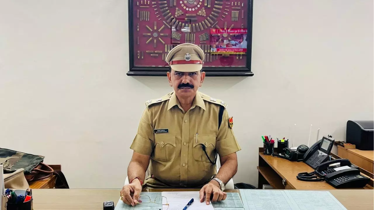 लाखों की जगह रखा 50 पैसे का इनाम, नाम से खौफ खाते थे मशहूर बदमाश; जानें कौन हैं SP से DIG बने देवेंद्र कुमार बिश्नोई