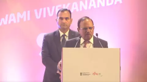 इतिहास भूलना सबसे बड़ी भूल, अजीत डोभाल की युवाओं को कड़ी चेतावनी, बताया विकसित भारत का असली रास्ता