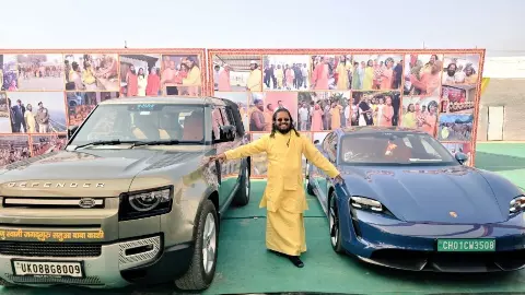 एक तरफ डिफेंडर, दूसरी तरफ पोर्शे; ये देश योगियों का है कहने वाले सतुआ बाबा कौन? CM अगल-बगल चलते हैं!