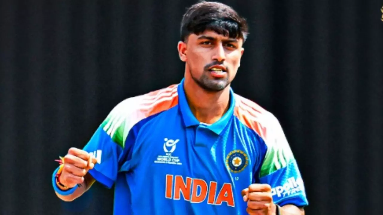 U19 WC 2026 डेब्यू मैच में 5 विकेट लेने वाले Henil Patel कौन? जसप्रीत बुमराह से होने लगी तुलना