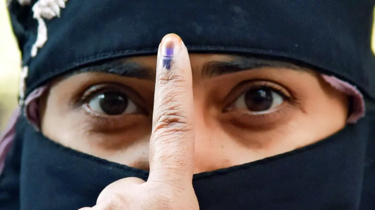 क्‍या BMC चुनाव में स्‍याही से होगा खेला? कहानी महाराष्ट्र निकाय चुनाव में बवाल मचाने वाली Indelible Ink की