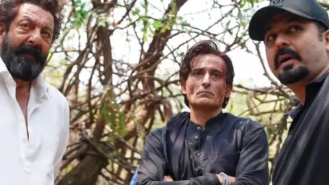 Dhurandhar 2 का हिस्सा नहीं है Akshaye Khanna, की री-शूटिंग की खबरें निकलीं गलत