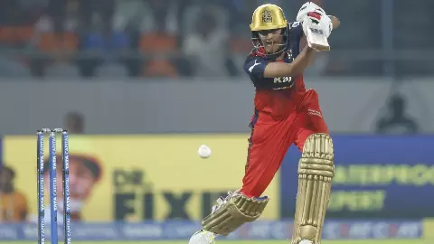 WPL 2026 में GG के खिलाफ फिफ्टी लगाने वाली Gautami Naik कौन? RCB को 178 रन तक पहुंचाने में की मदद