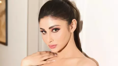हरियाणा इवेंट में Mouni Roy के साथ हुई छेड़छाड़, गलत तरह से छुआ, दी गंदी गालियां; एक्ट्रेस ने बयां किया दर्द हरियाणा इवेंट में Mouni Roy के साथ हुई छेड़छाड़, गलत तरह से छुआ, दी गंदी गालियां; एक्ट्रेस ने बयां किया दर्द