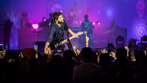 Arijit Singh 10 साल पहले ही लेना चाहते थे रिटायरमेंट, खुद को कई बार किया टॉर्चर; वायरल हुई सिंगर फेसबुक की पोस्ट